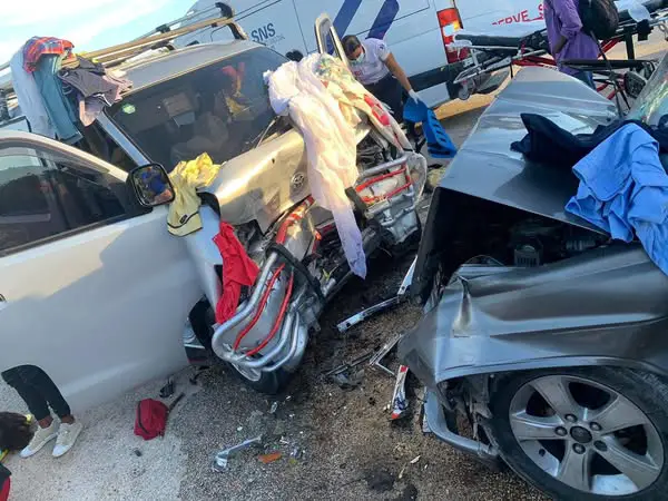 Impactante choque en Oviedo-Pedernales con trágicas consecuencias