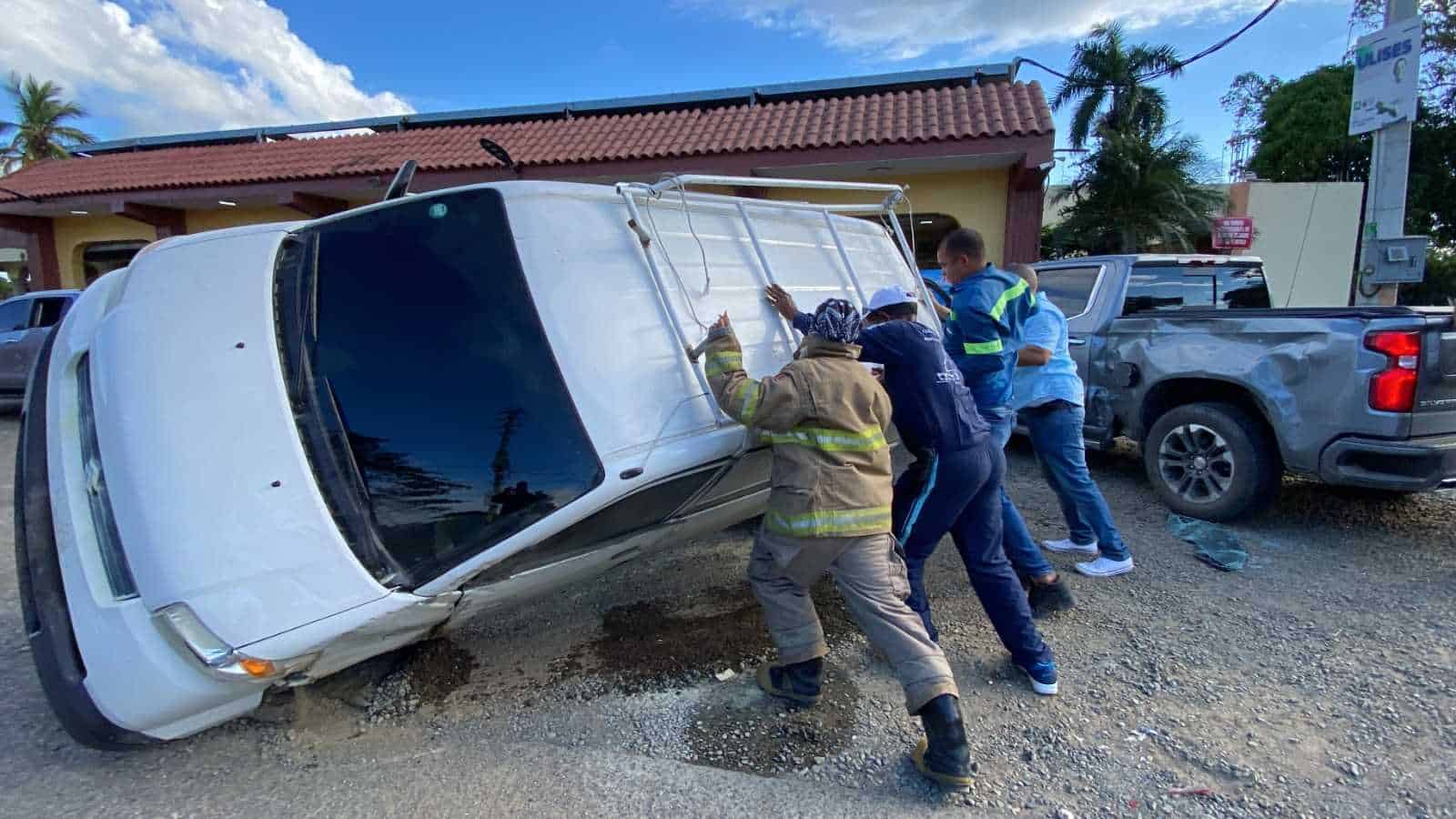 Investigación sobre accidente en carretera El Seibo-Hato Mayor